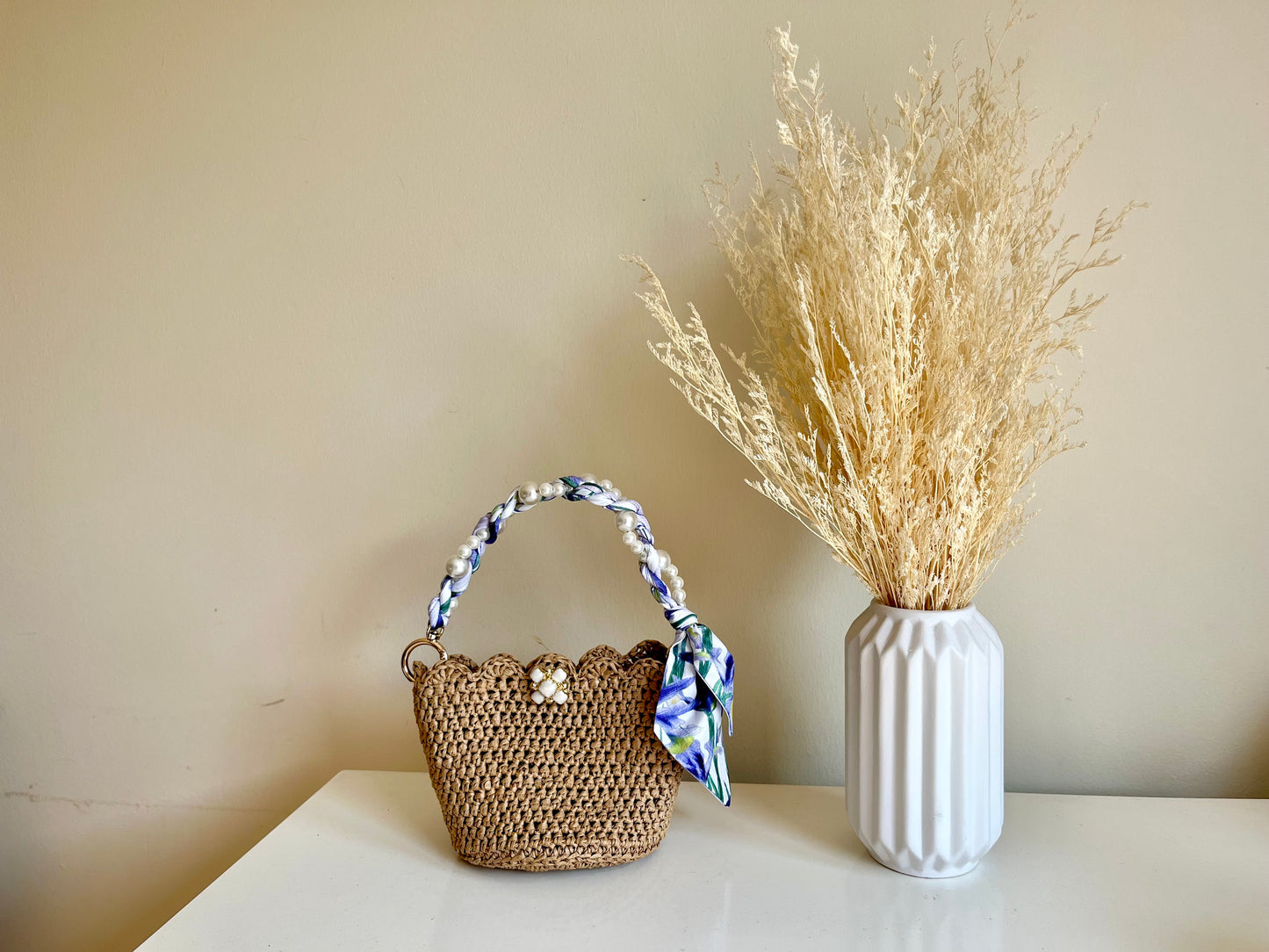 Chic and Elegant mini raffia handbag with lilac satin and pearl handle