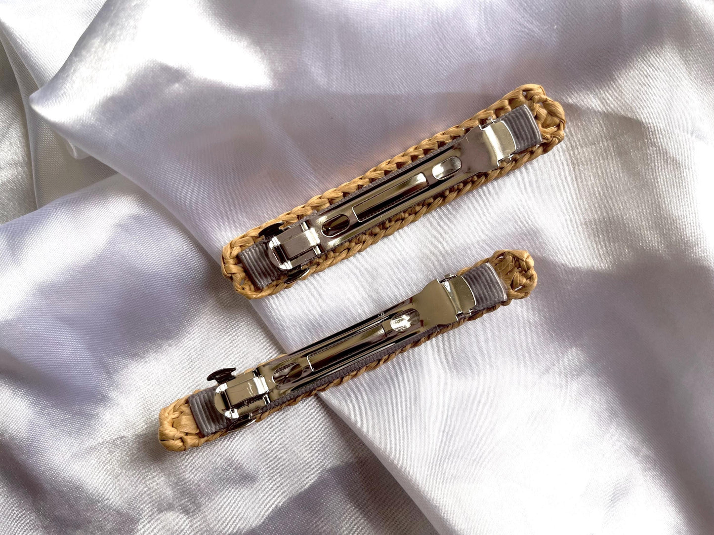 Raffia Barrette for minimalist summer holiday style beach look