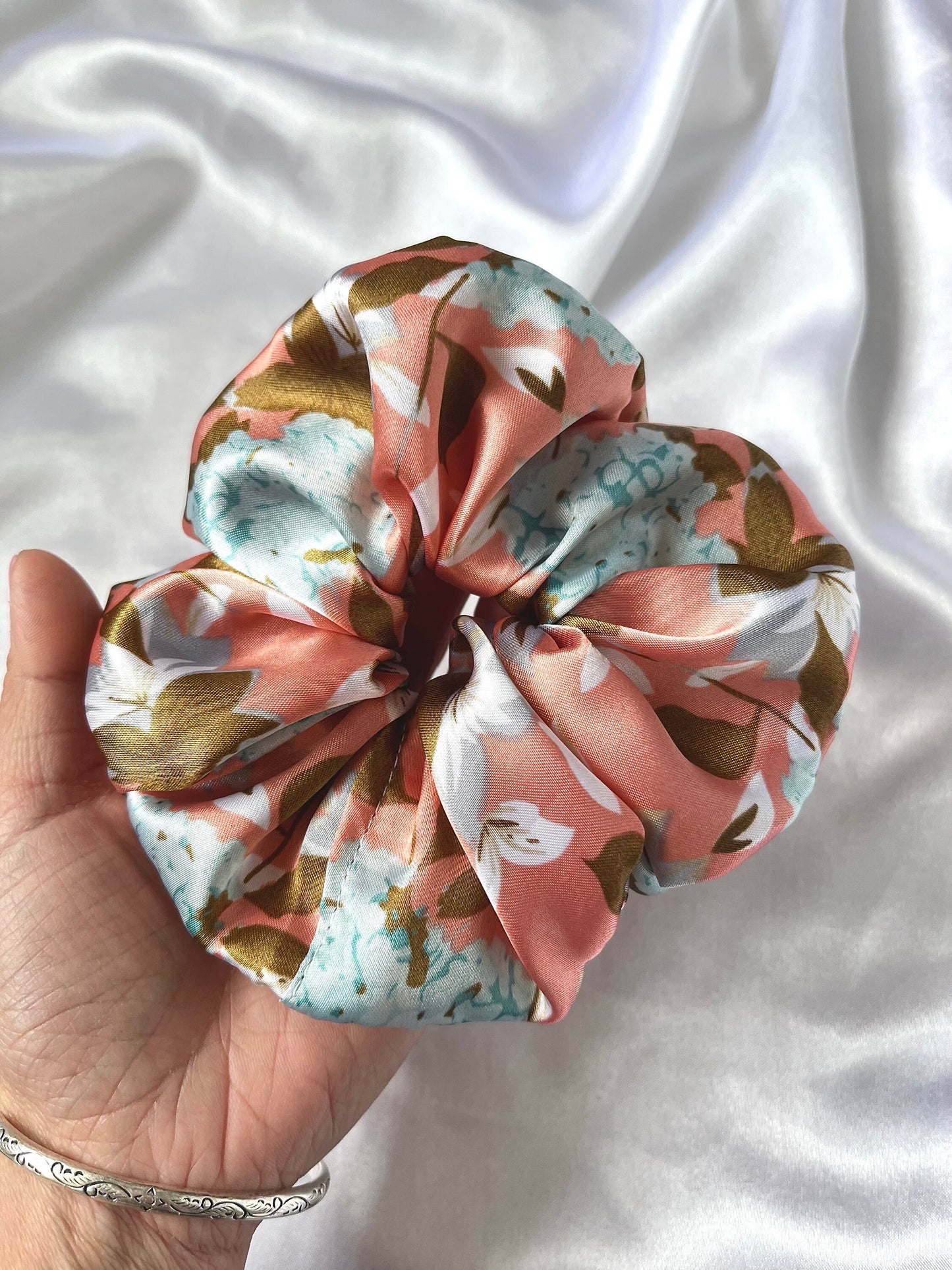 XL Scrunchies in delightful spring floral patterns satin fabrics. Silk scrunchies, giant scrunchies, oversized scrunchies, jumbo scrunchies.