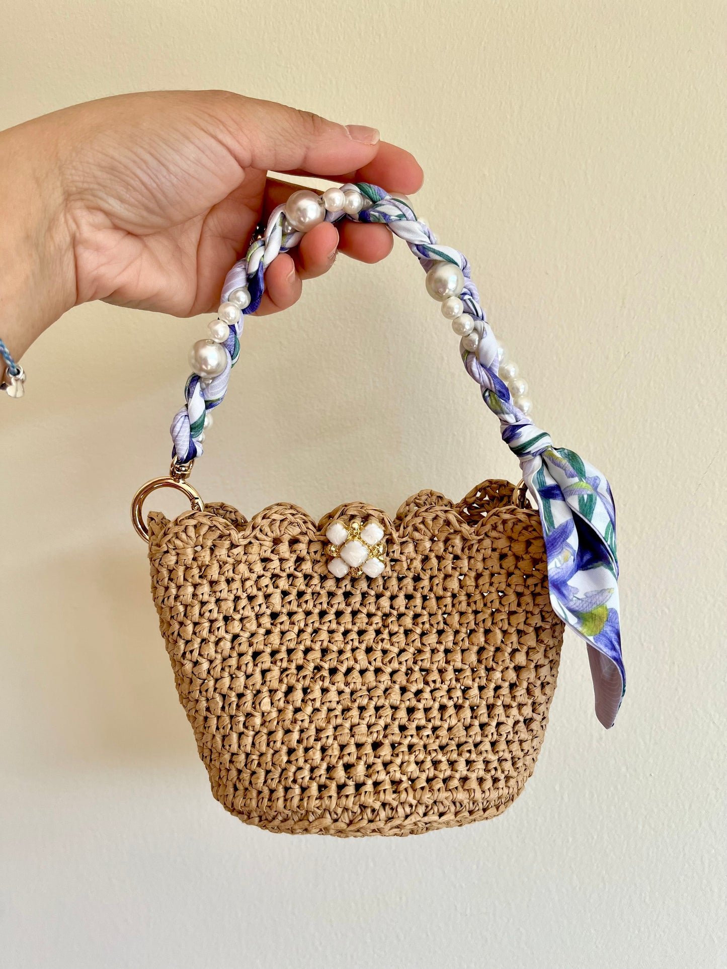 Chic and Elegant mini raffia handbag with lilac satin and pearl handle