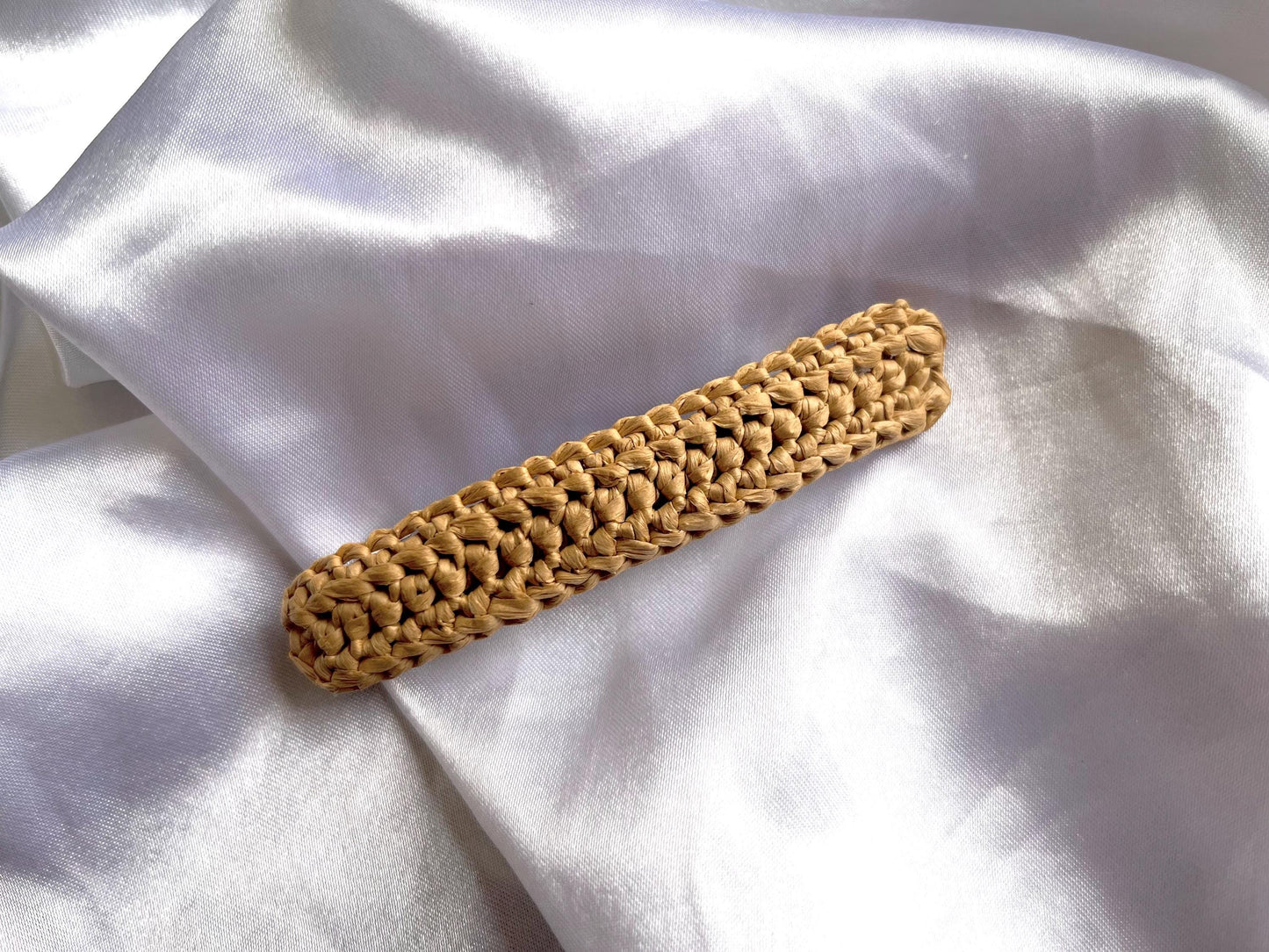 Raffia Barrette for minimalist summer holiday style beach look