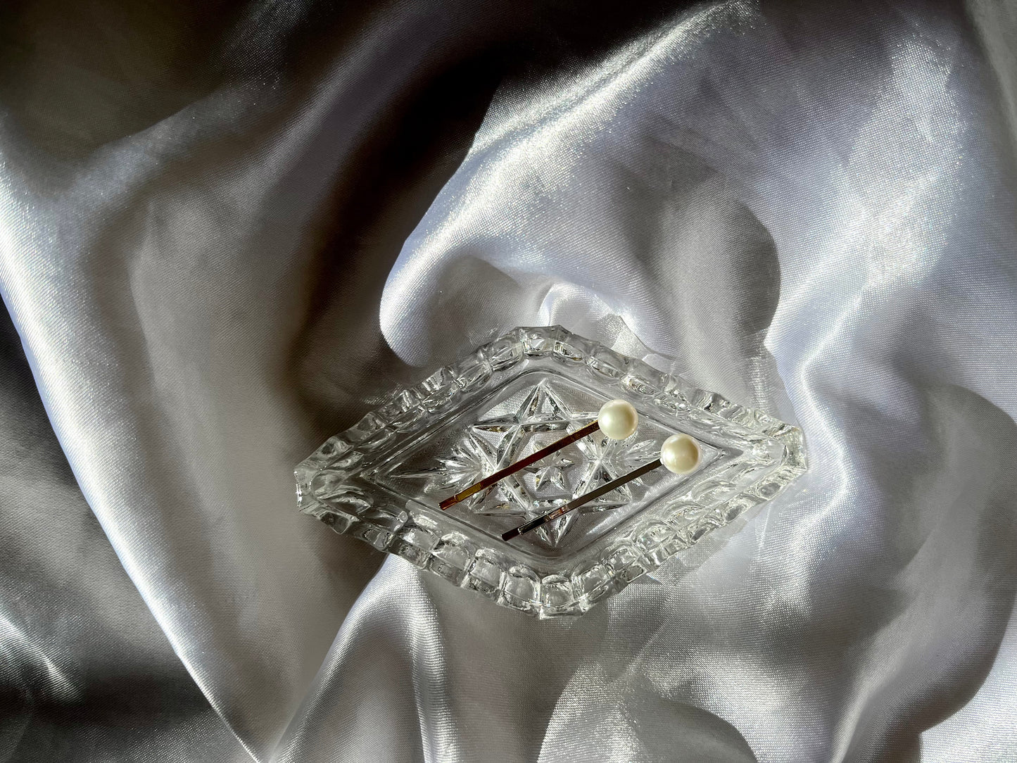 Gemuine freshwater pearl bobby pin