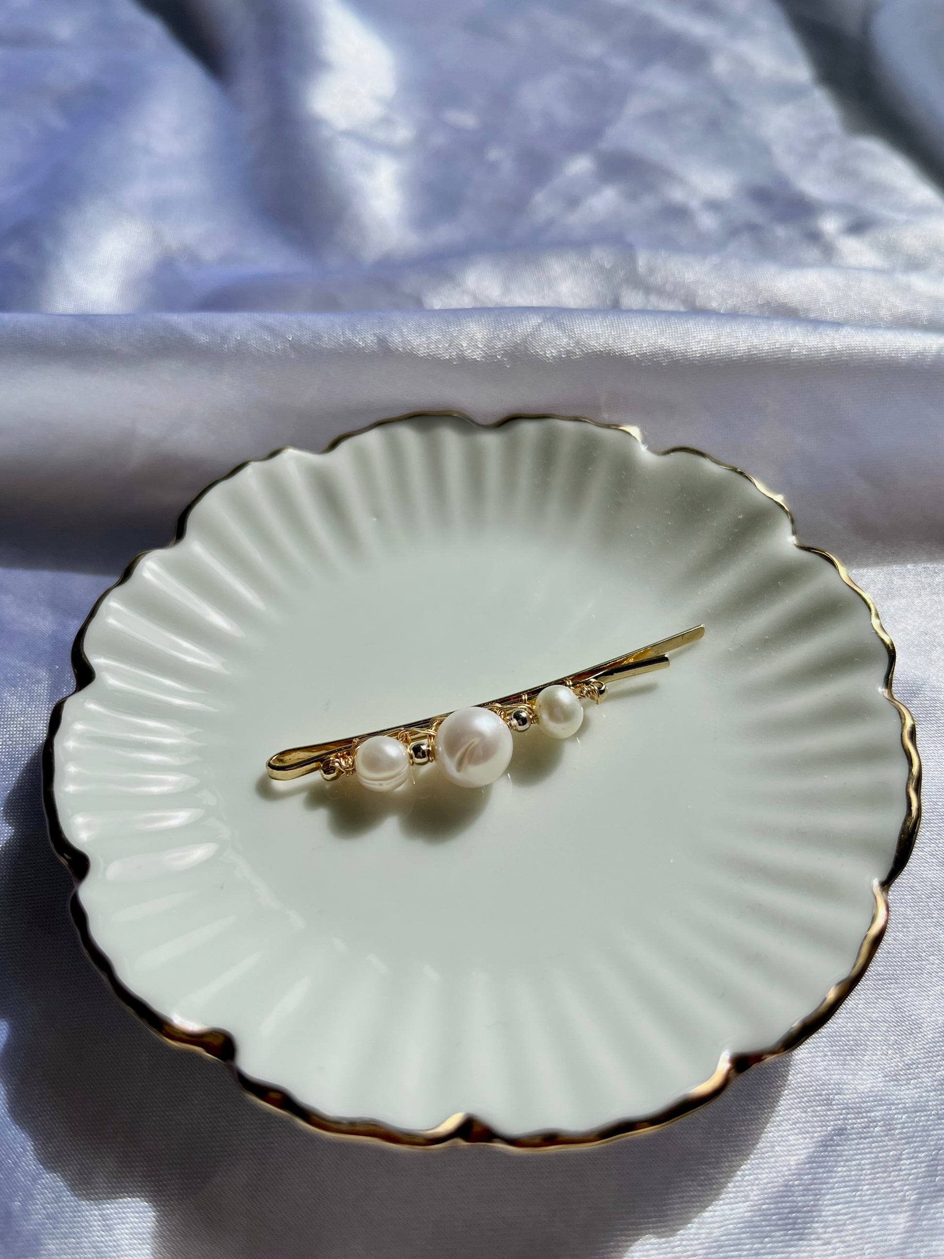 Freshwater pearl bobby pin, pearl hair pins, baroque pearl minimalist bridal hair pin, pearl hair clip, genuine pearl accessories gift