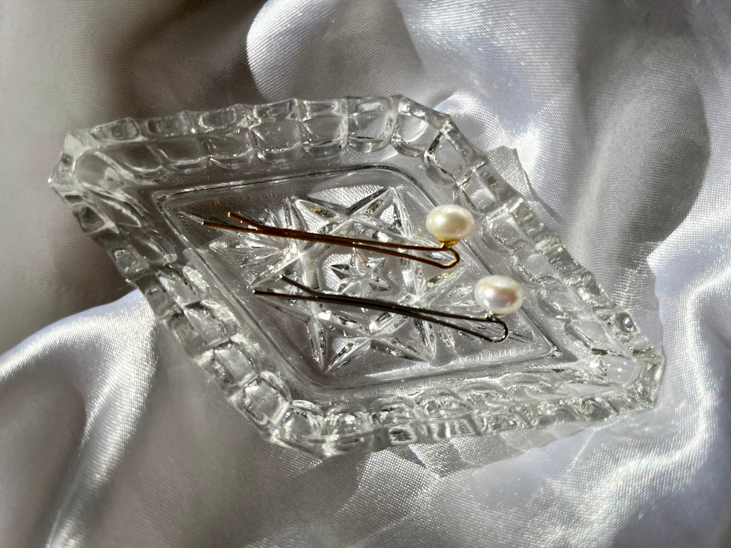 Gemuine freshwater pearl bobby pin