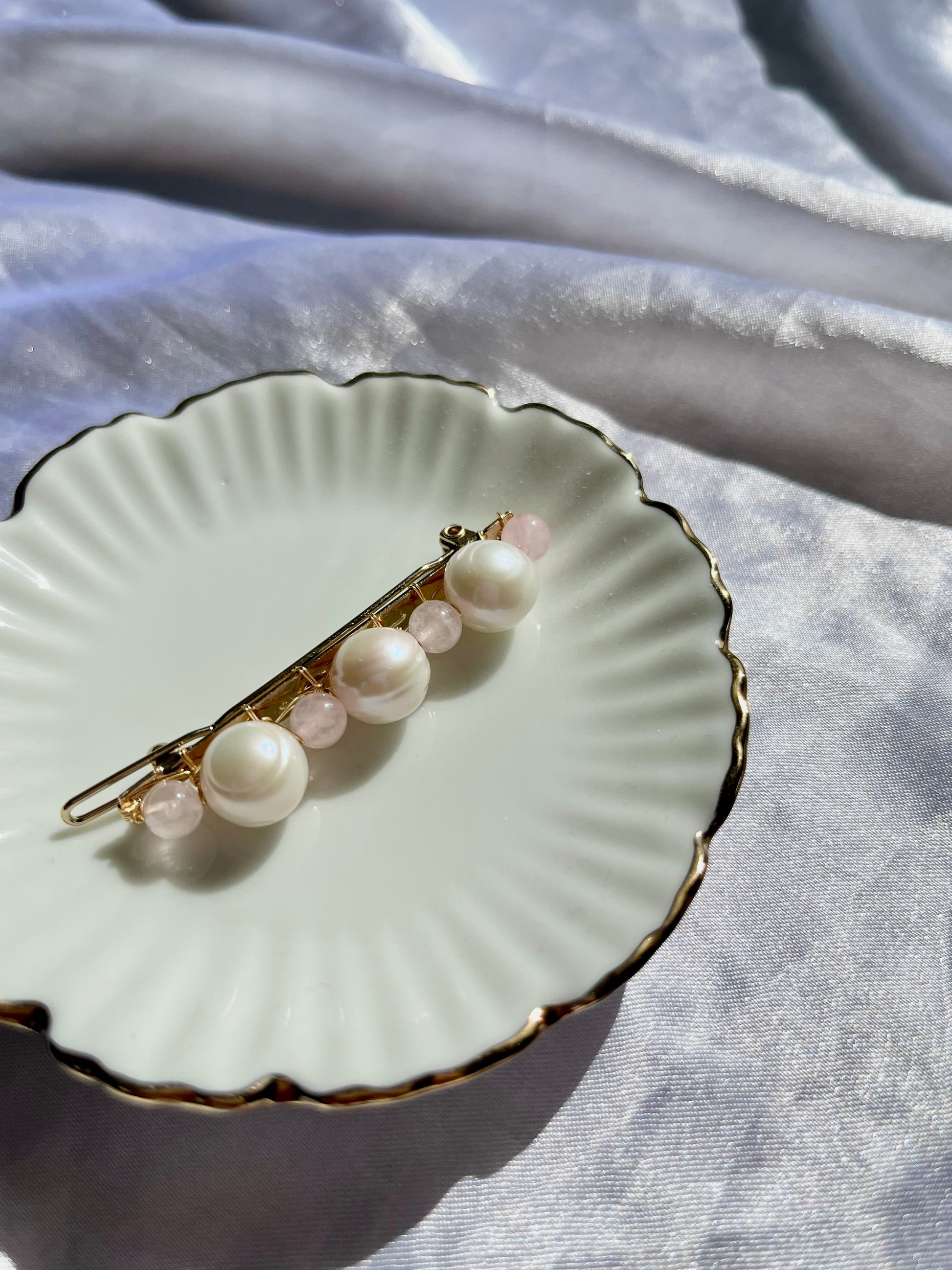 Freshwater baroque pearl and rose quartz barrette, freshwater pearl hair pin, baroque pearl and crystal minimalist hair pin, pearl hair clip