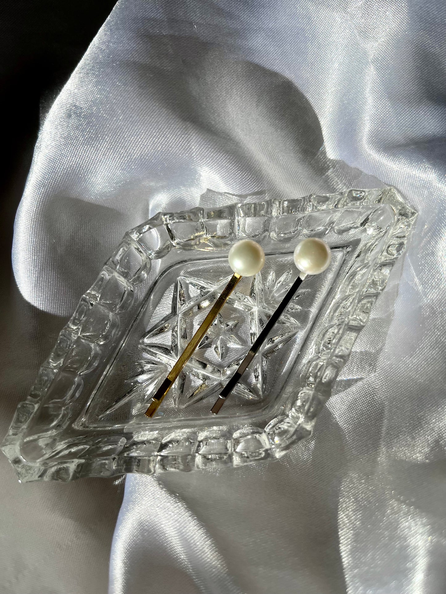Gemuine freshwater pearl bobby pin