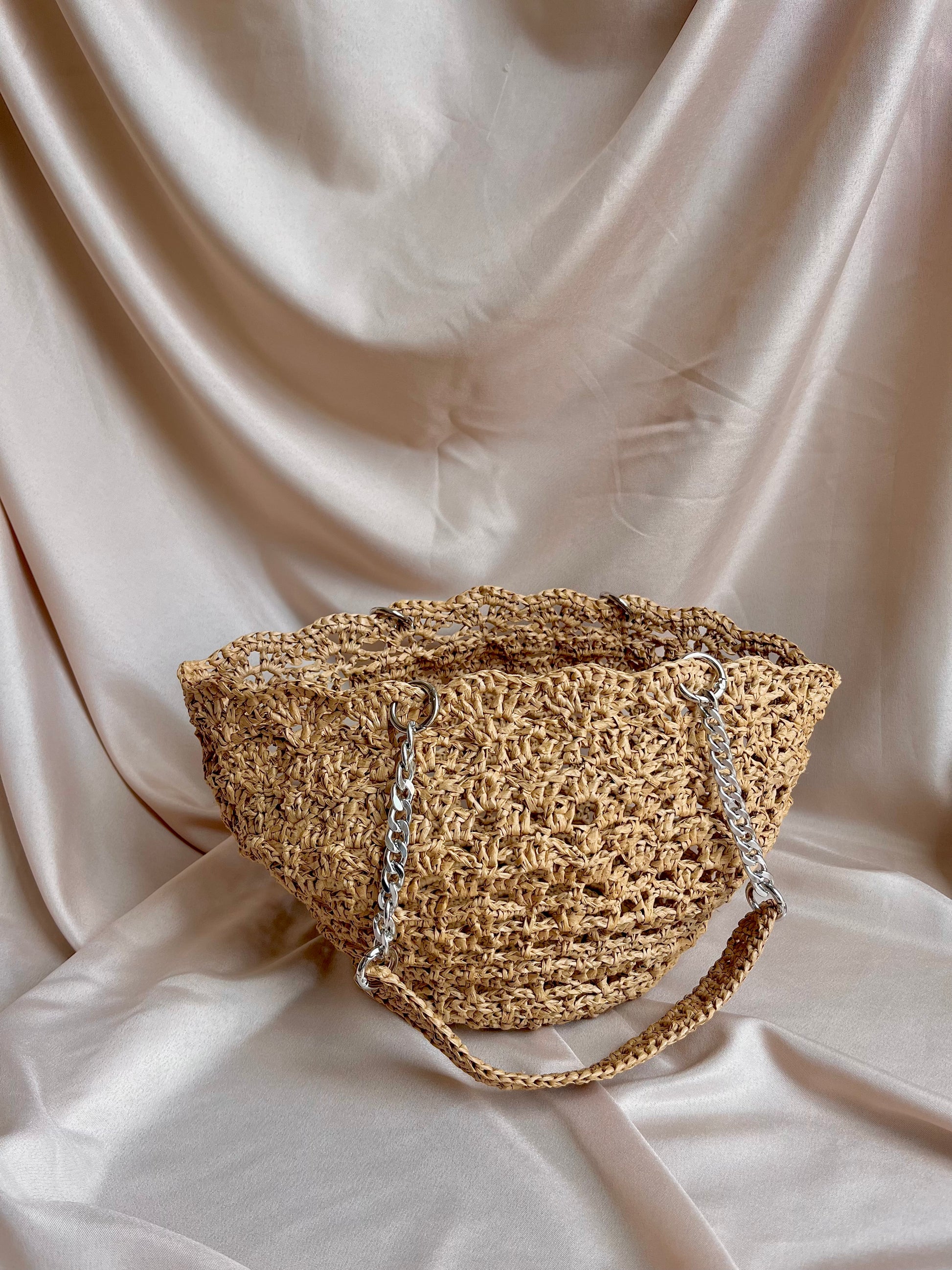 Crochet raffia lace pattern basket bag