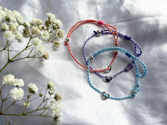 Dainty silver heart natural crytal beaded bracelets. Aquamarine, rose quartz, amethyst bead bracelets, sterling silver heart charm bracelets