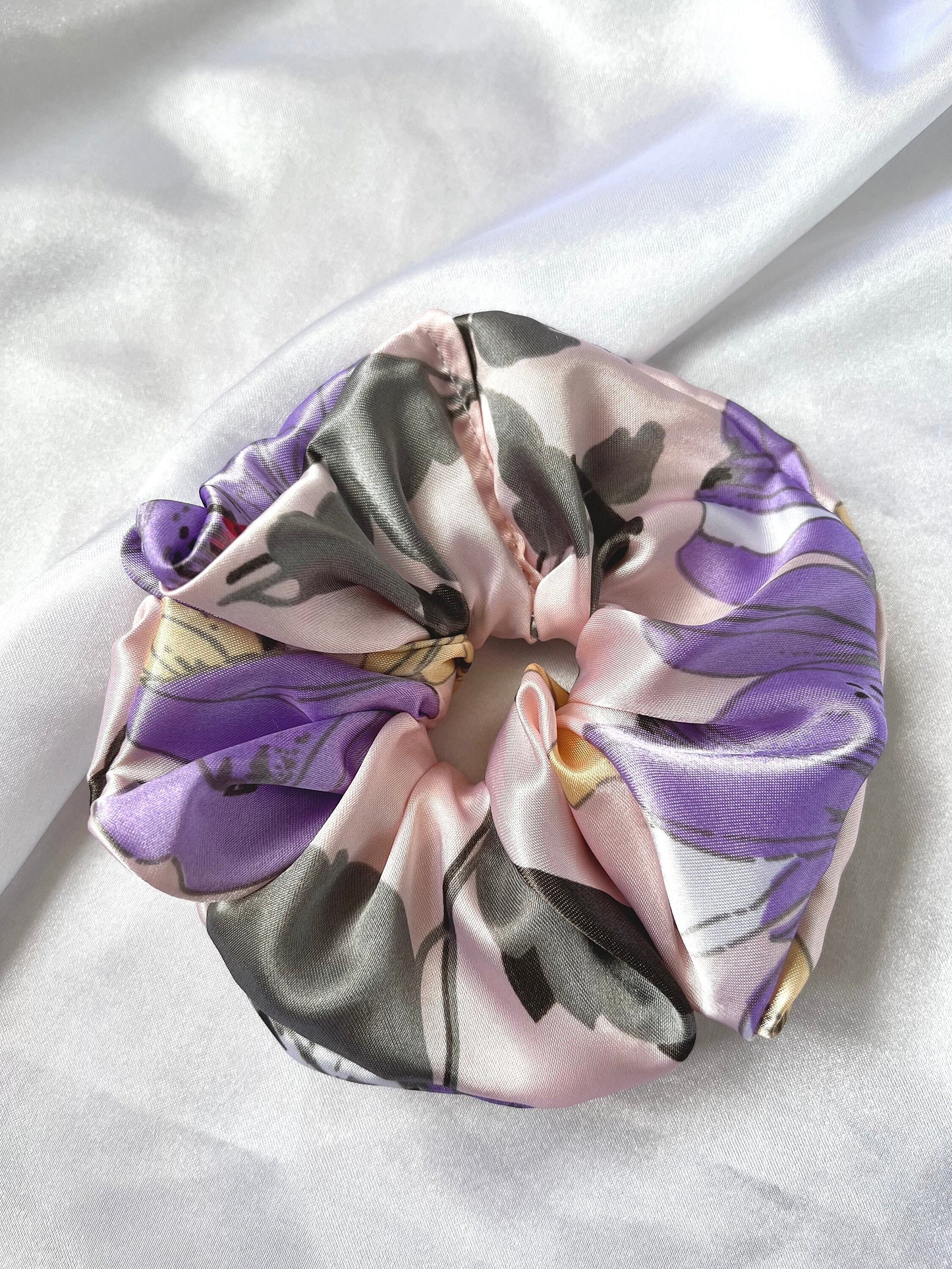 XL Scrunchies in delightful spring floral patterns satin fabrics. Silk scrunchies, giant scrunchies, oversized scrunchies, jumbo scrunchies.